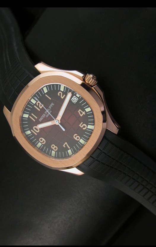 Patek Philippe Aquanaut Reloj en Oro Rosado Dial en color Marrón - Réplica a escala 1:1