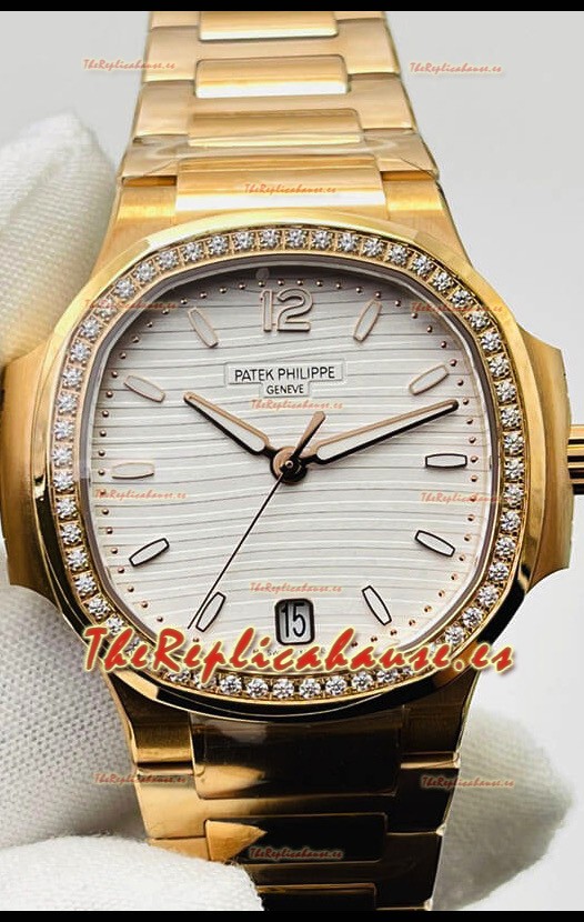 Patek Philippe Nautilus 7118/1200R-001 35MM Reloj Réplica Suizo a espejo 1:1 en Oro Amarillo Dial Blanco