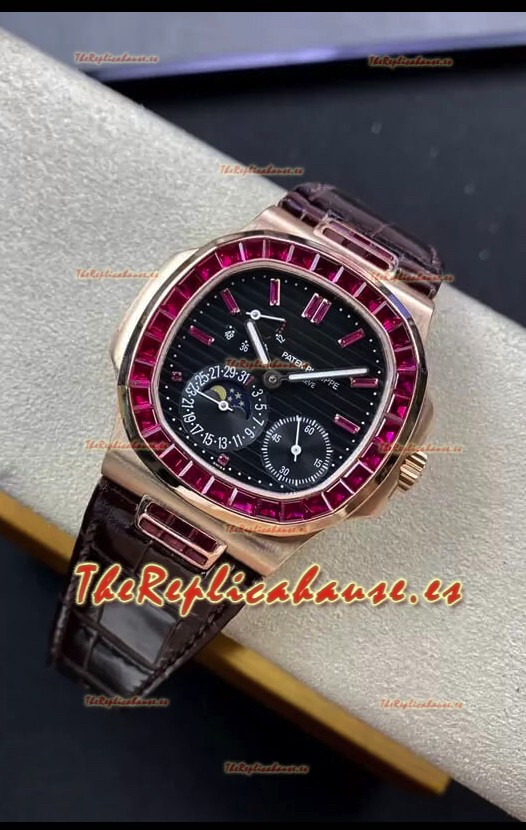 Patek Philippe Nautilus 5724R Reloj Réplica Suizo Calidad 1:1 en Dial Negro