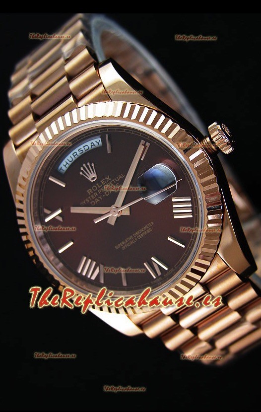 Rolex Day-Date 40MM Reloj Replica Suizo en Oro Rosado y Dial en color Marrón con Numerales en Numeros Romanos