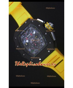 Richard Mille RM011-03 Reloj con Caja de Carbón Forjado color Negro de una sola Pieza en Correa color Amarillo